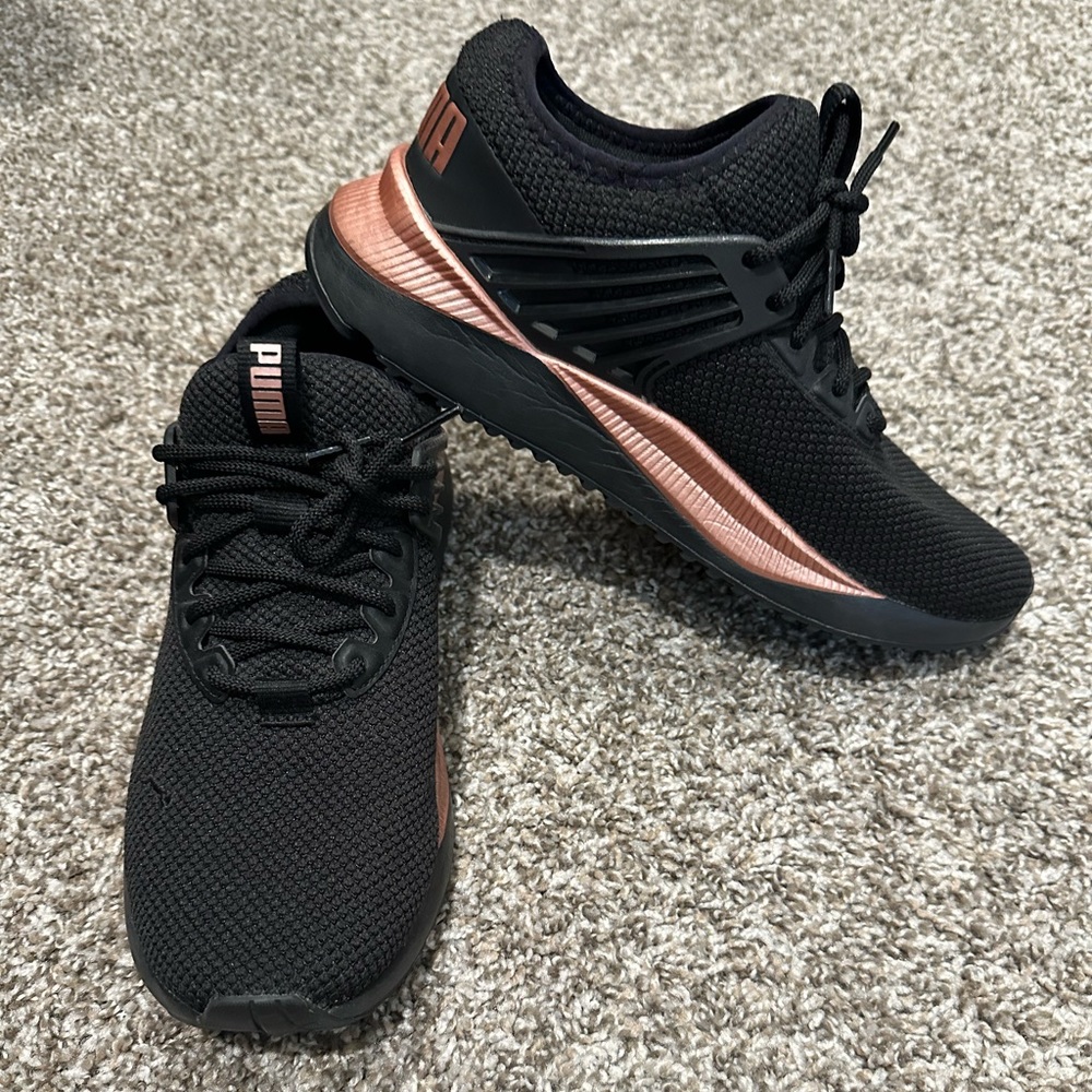 Woman’s Puma PacerRunning Shoes size 9. Black & Rose Gold.